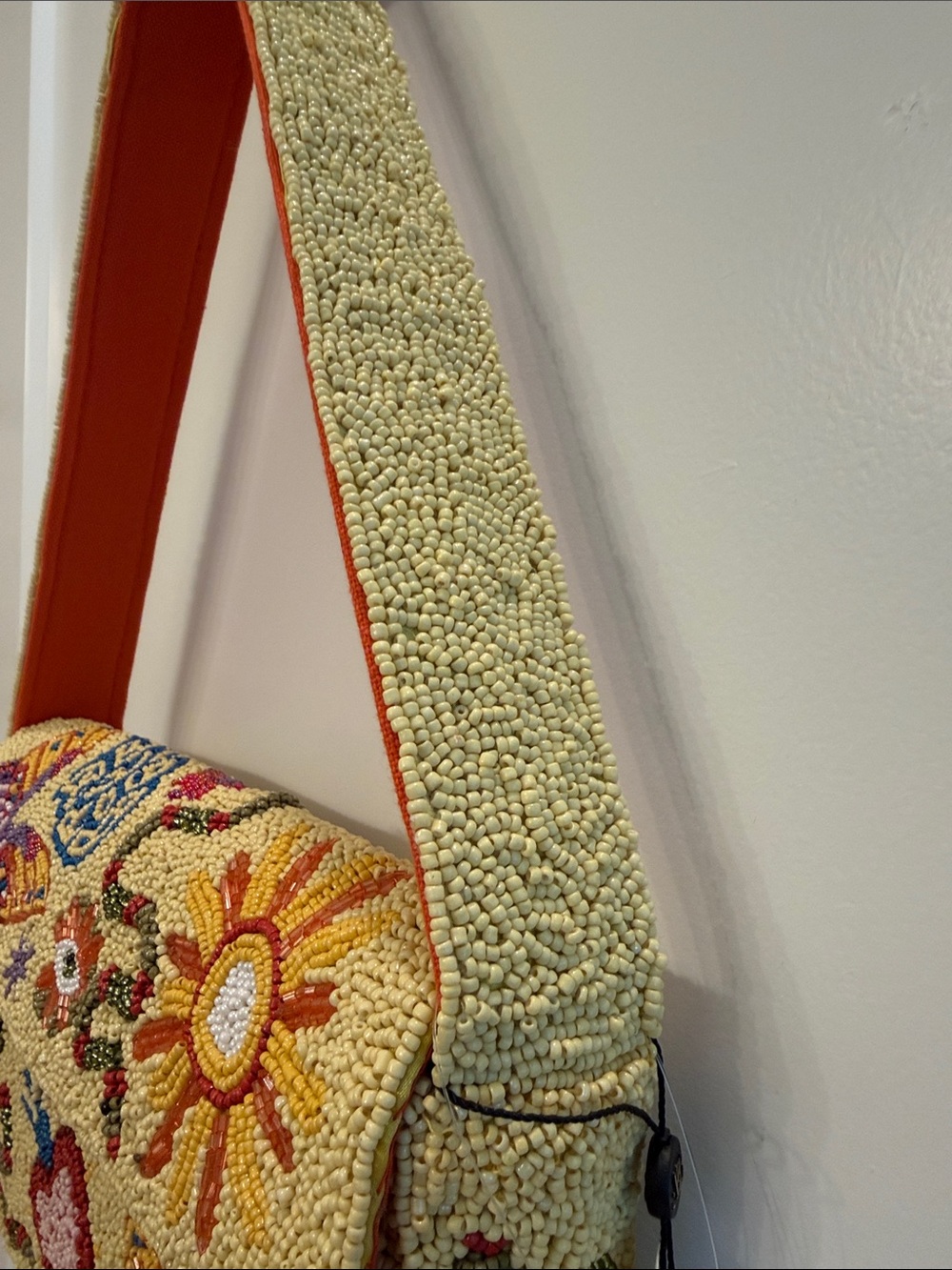 NWT- Viral America & Beyond Yellow Beaded Shoulder Bag - Picture 8 of 13